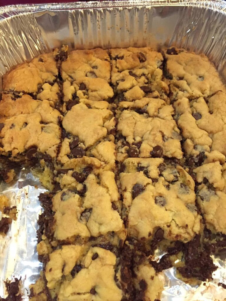 LAZY CHOCOLATE CHIP COOKIE BARS alldelish