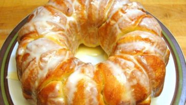 Banana Creme Bundt Cake